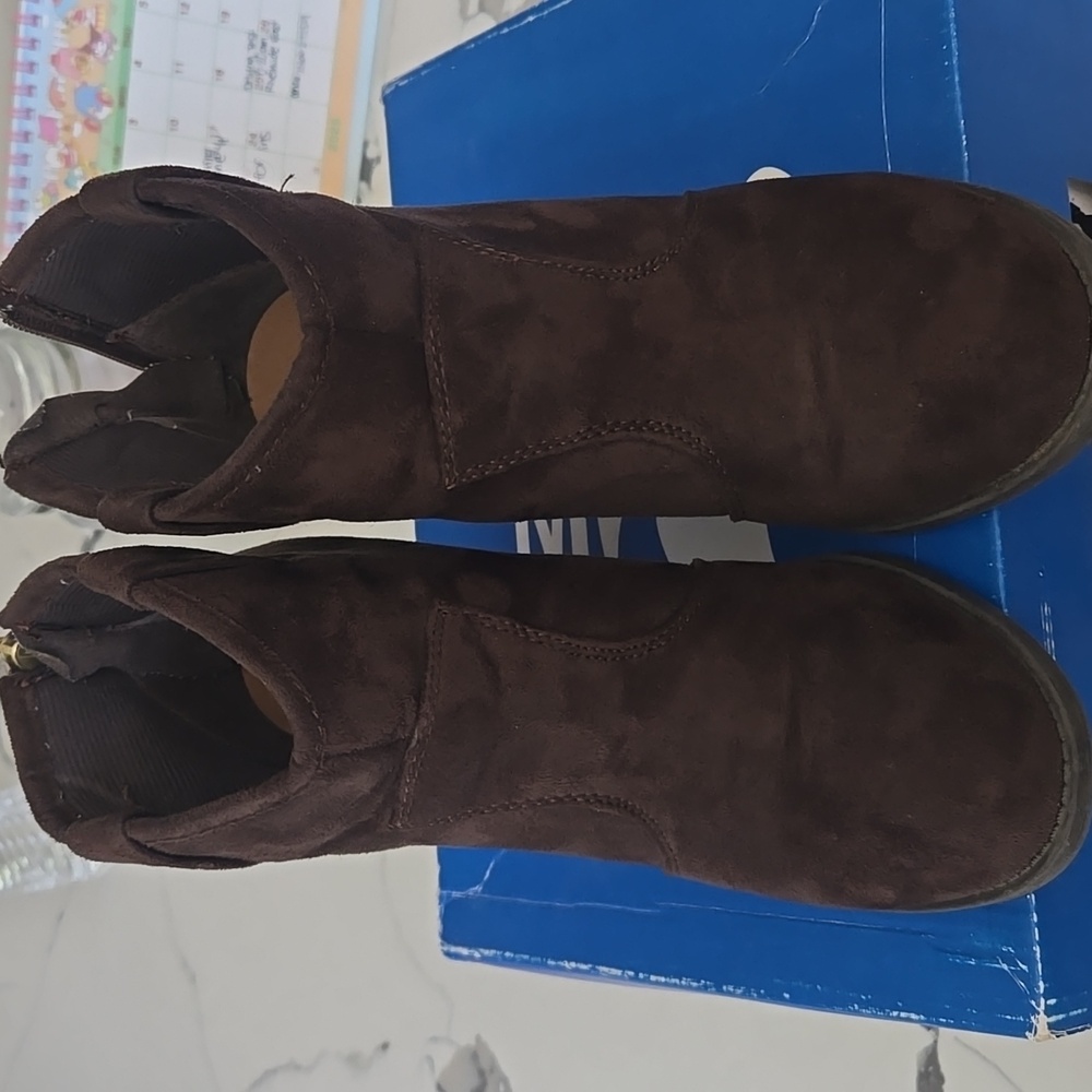 Shiekh Suede Booties - Picture 2 of 9